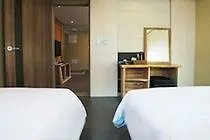 J2 Family Hotel Τζέτζου 2*,