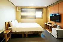 J2 Family Hotel Jeju