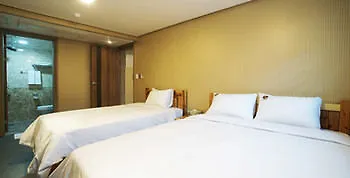 J2 Family Hotel Jeju 2*,  South Korea